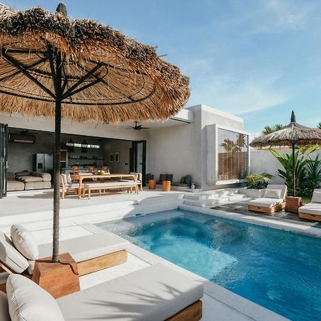 Concrete Retreat Umalas Villa Canggu Dış mekan fotoğraf